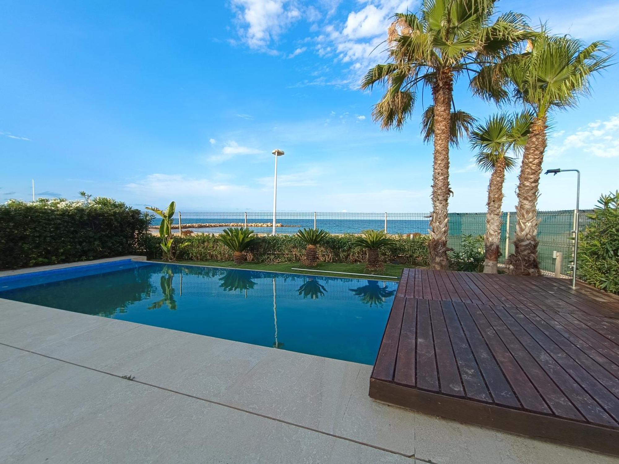 クリェラ Casa Del Mar, Piscina Privada Frente Al Marヴィラ エクステリア 写真